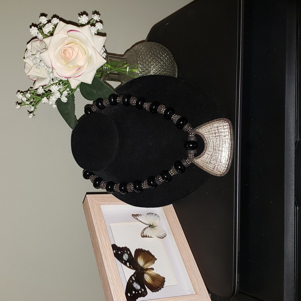 Chico's black bead necklace